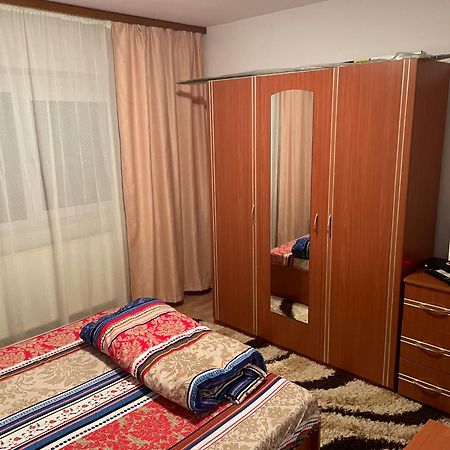 Apartament Petrosani Ngoại thất bức ảnh