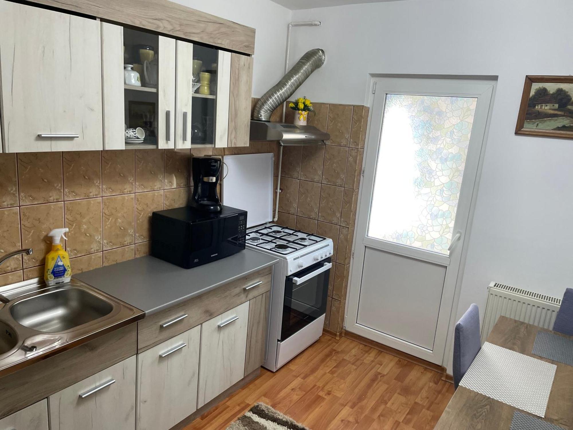 Apartament Petrosani Ngoại thất bức ảnh