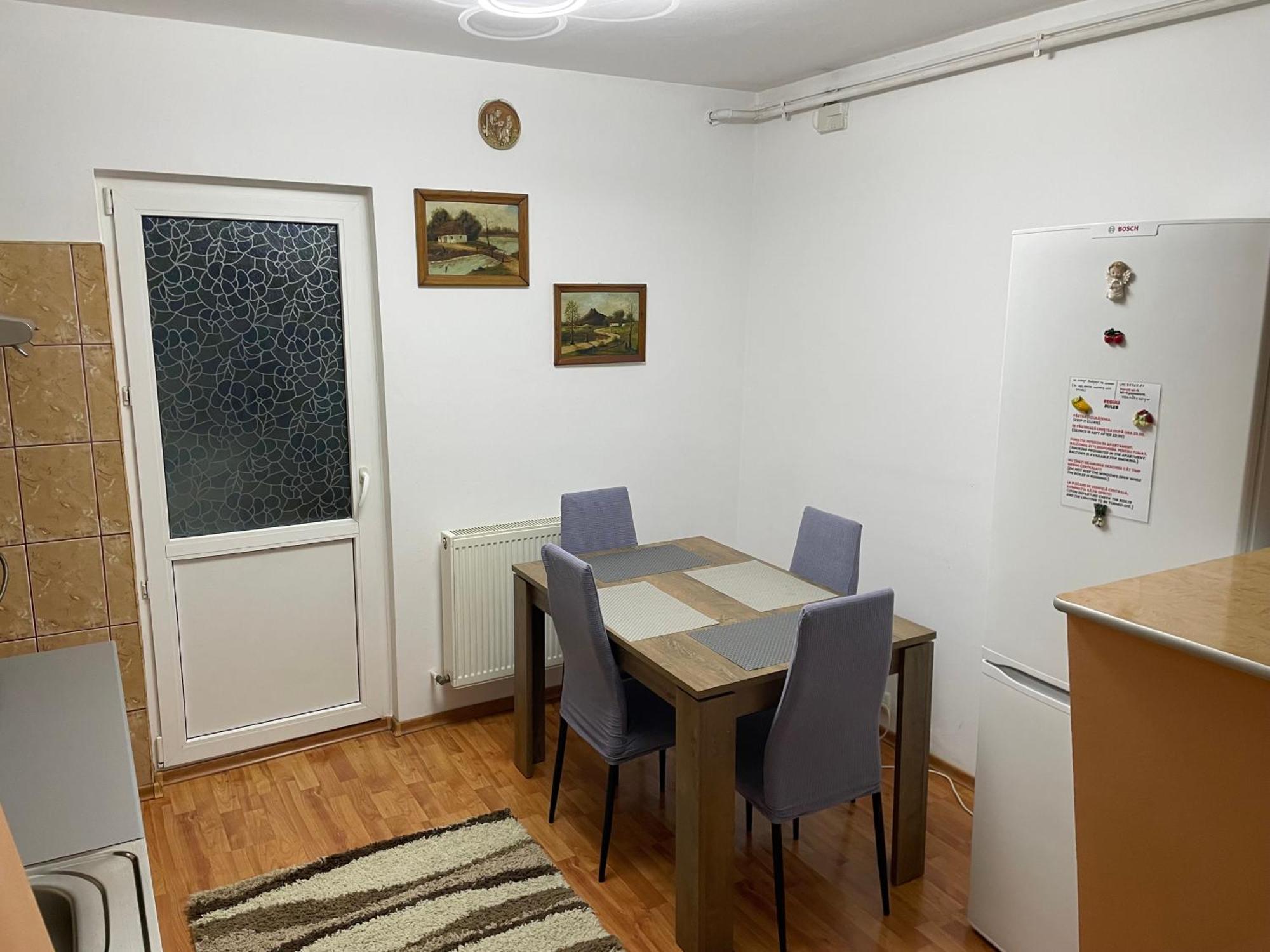 Apartament Petrosani Ngoại thất bức ảnh