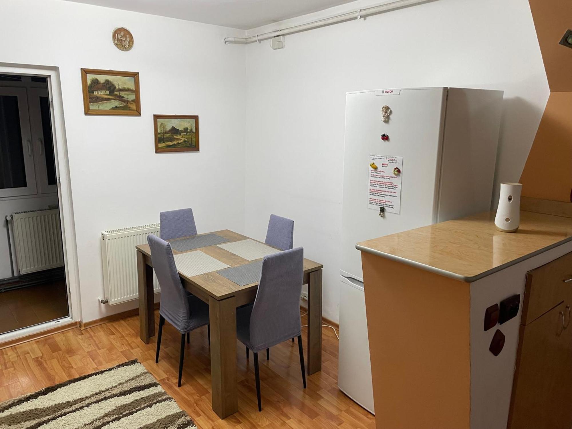 Apartament Petrosani Ngoại thất bức ảnh