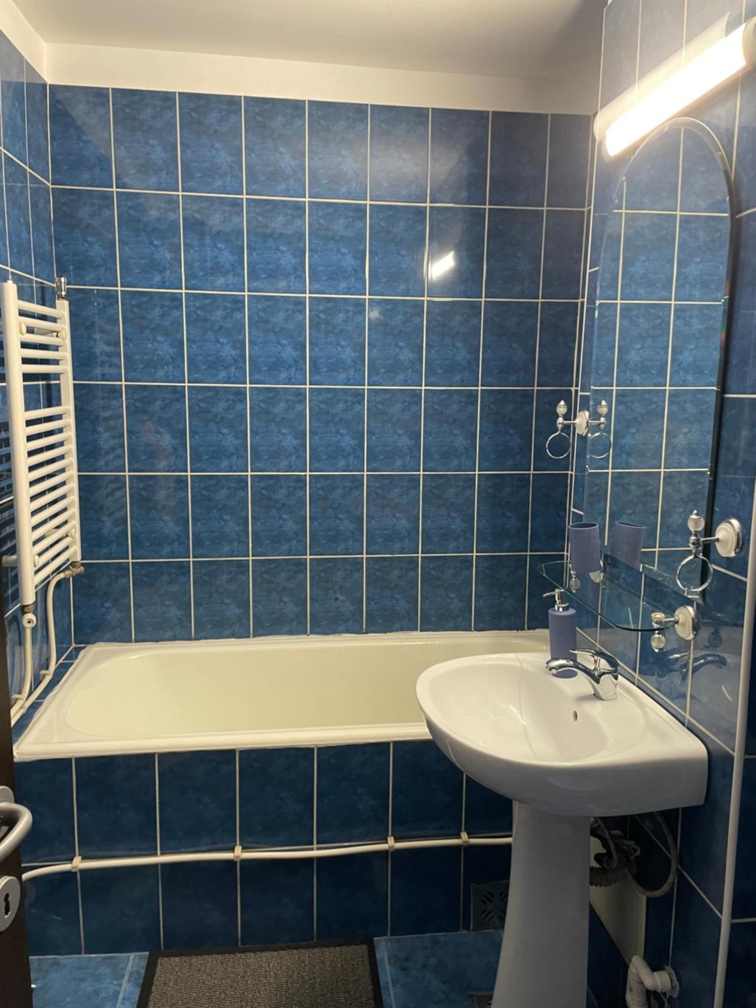 Apartament Petrosani Ngoại thất bức ảnh
